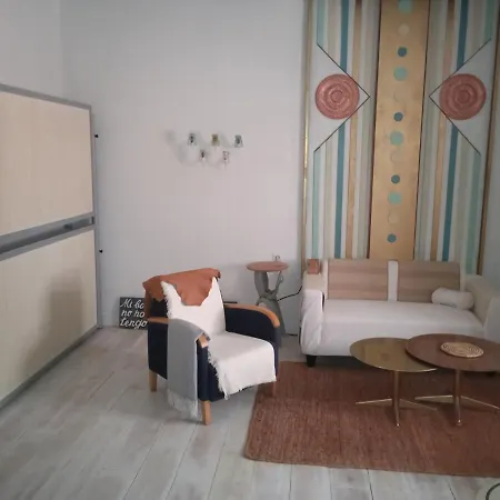 Curioso Apartamento Tipo Loft De 25 M Cuadrados アパート サンルーカル・デ・バラメダ